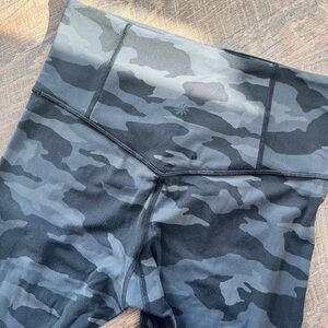 Athleta Elation Camoflauge 7/8 Leggings